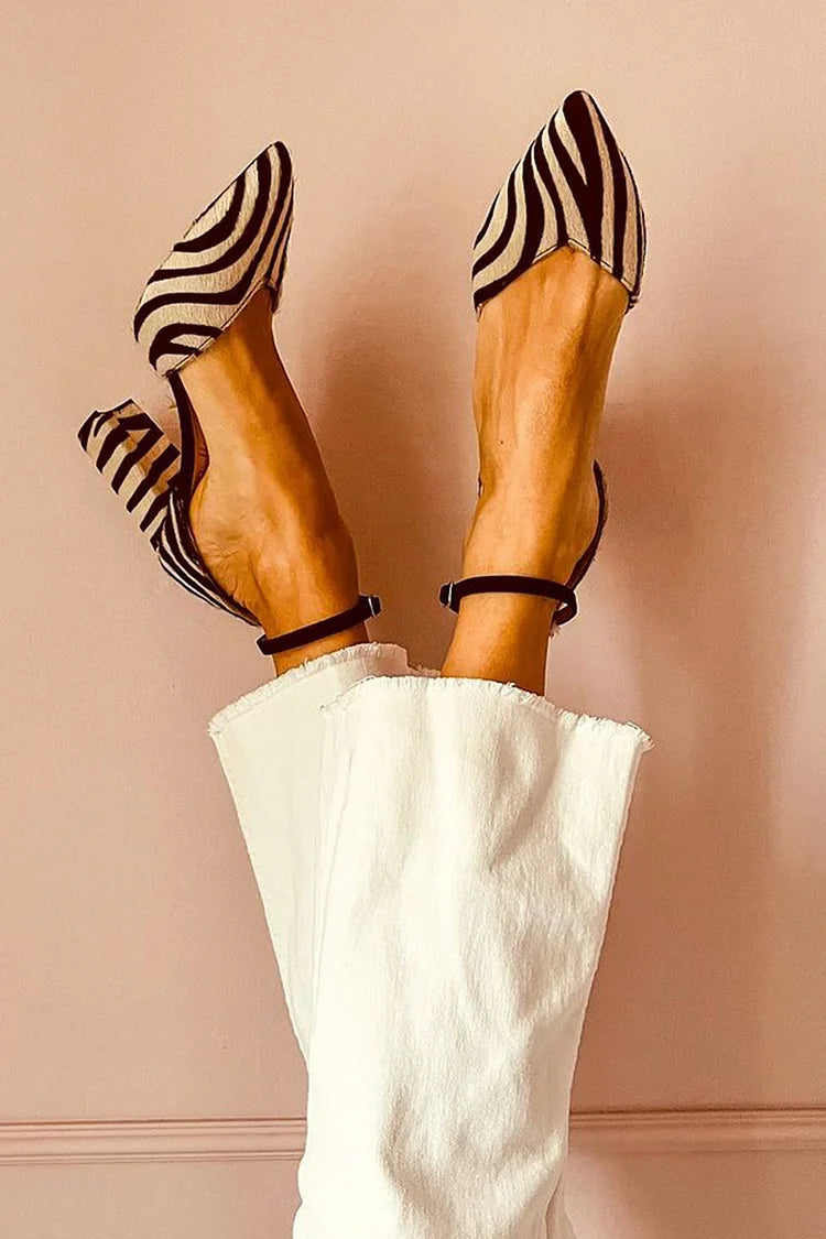 Karina™ | Tacones de punta con estampado de cebra