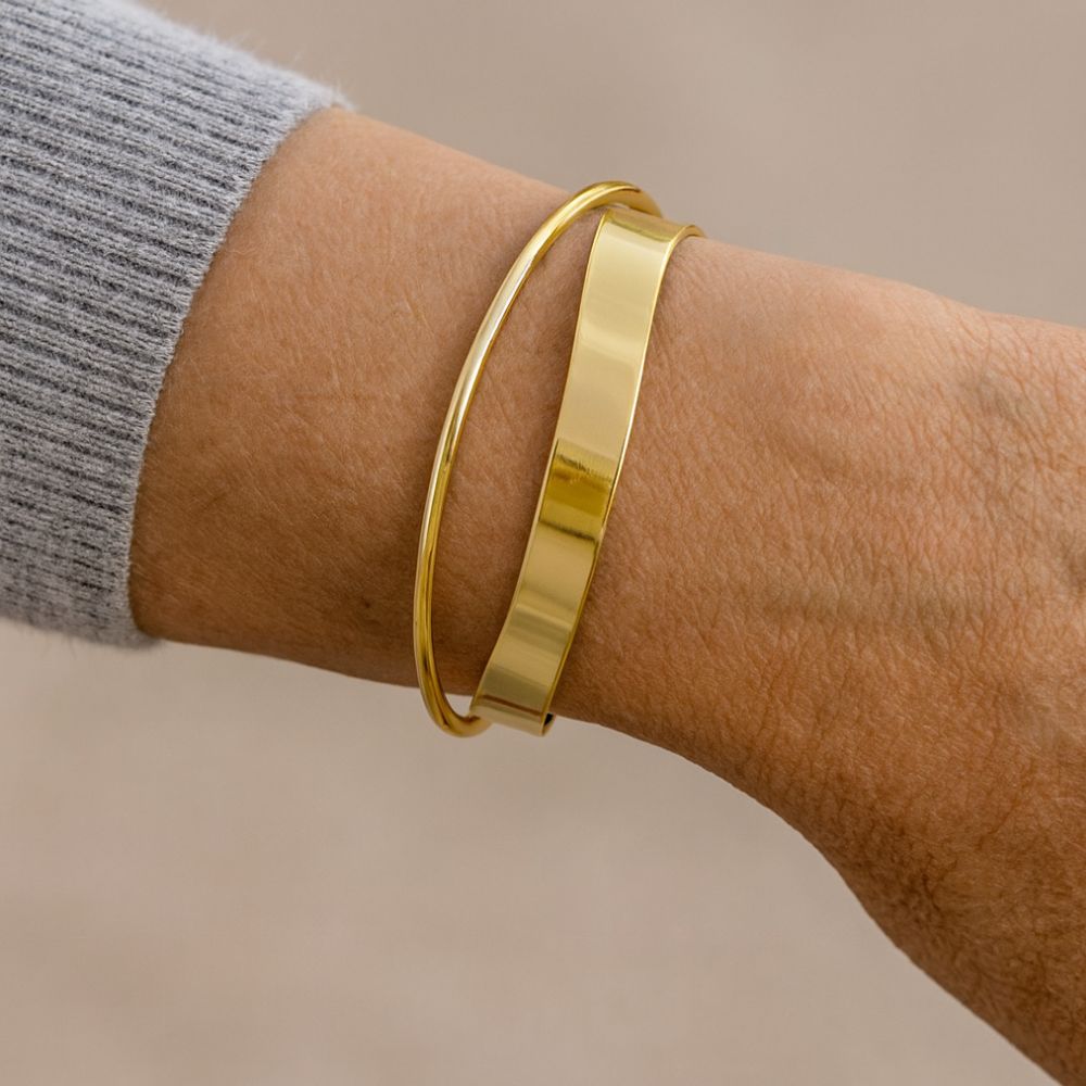 Pulsera dorada clásica