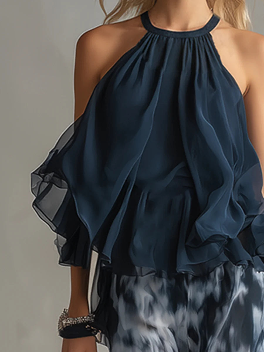 Conjunto azul marino de gasa con parte superior halter y pantalón ancho estampado