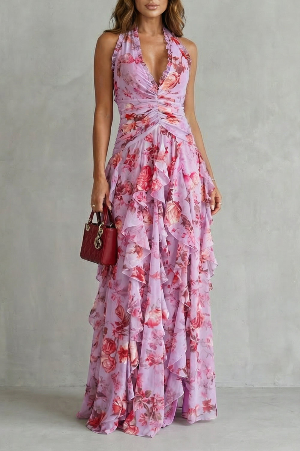 Belladina | Vestido largo romántico con cascada de rosas y cuello halter