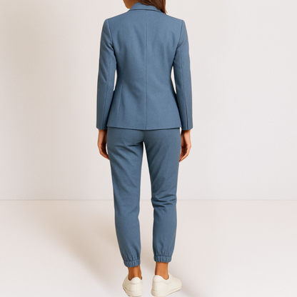 Beatriz | Elegancia moderna en un conjunto cómodo