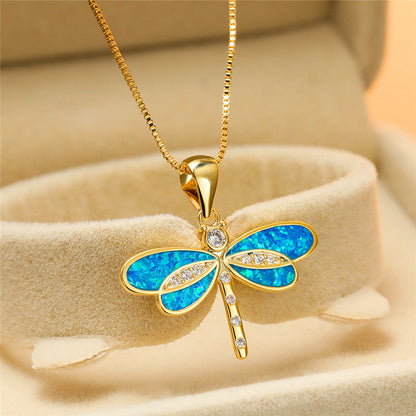 Collar de libélula dorado con ópalo