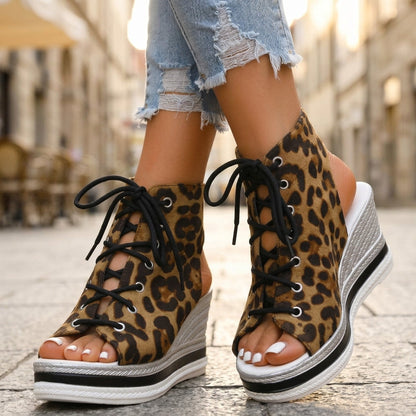 Sandra | Botines de Cuña Abiertos. Diseño Sofisticado para un Confort Inigualable