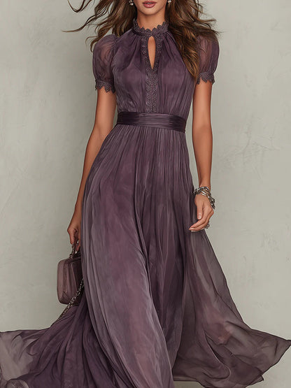 Flavia - Vestido largo violeta con escote lágrima y borde de encaje en chifón