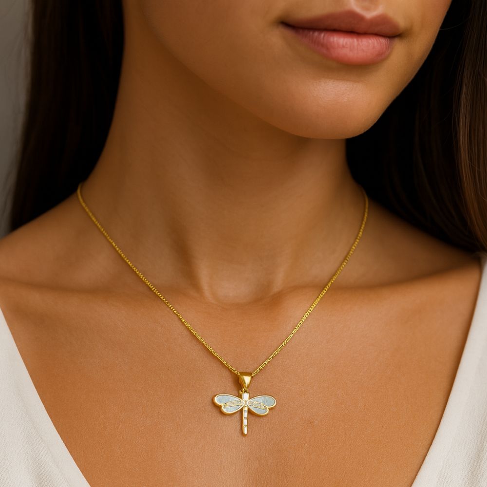 Collar de libélula dorado con ópalo