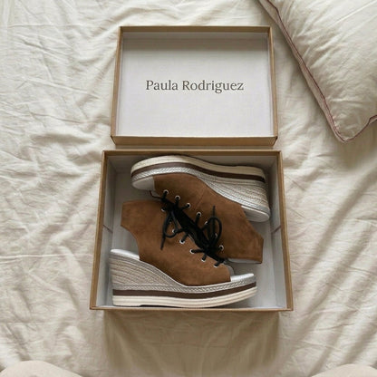 Sandra | Botines de Cuña Abiertos. Diseño Sofisticado para un Confort Inigualable